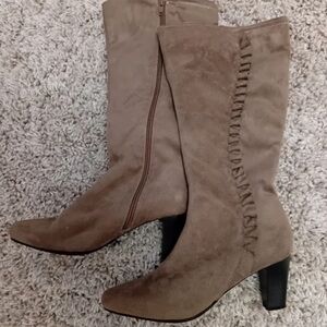 Elegant Taupe Heeled Women's Boots